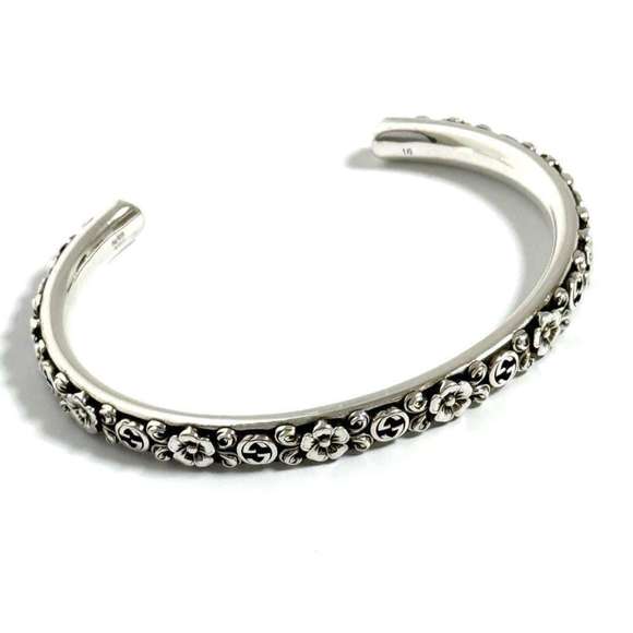 Gucci Women's Floral Bracelet, Bangle, and Cuff in Silver - Picture 1 of 10